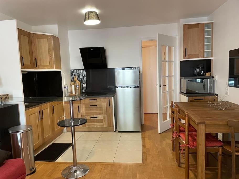 La Citadine, Paris A 10 Minutes Par Le Metro 8 *