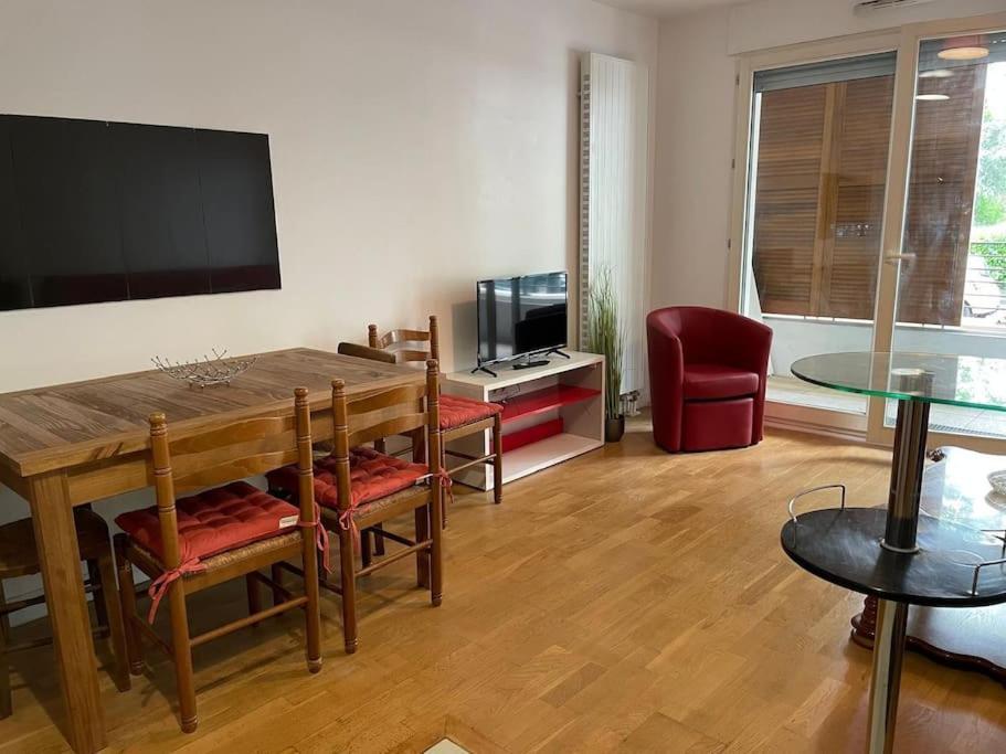 Apartment La Citadine, Paris A 10 Minutes Par Le Metro 8